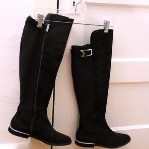 Woman Black sued boots